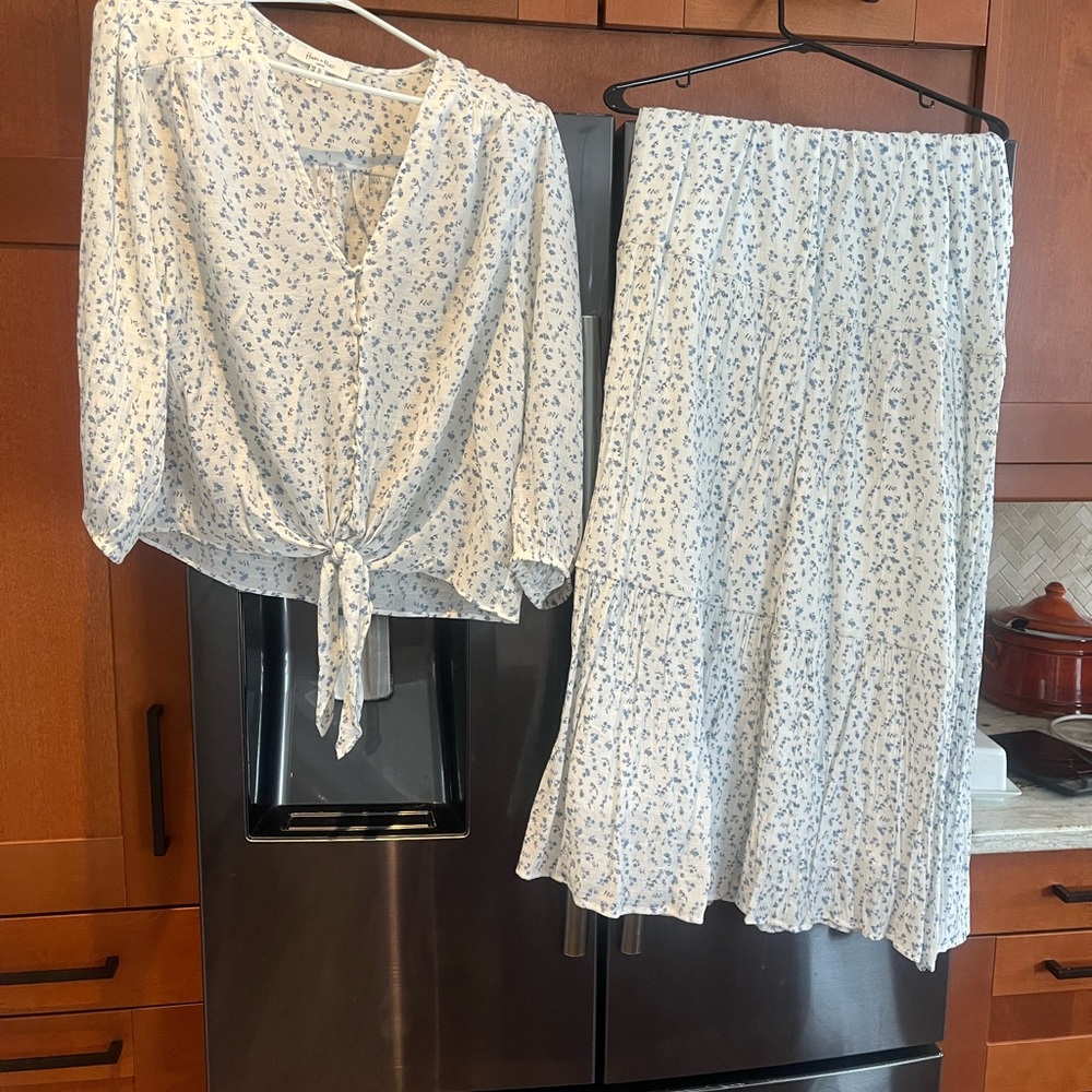 Two piece maxi skirt and blouse set
